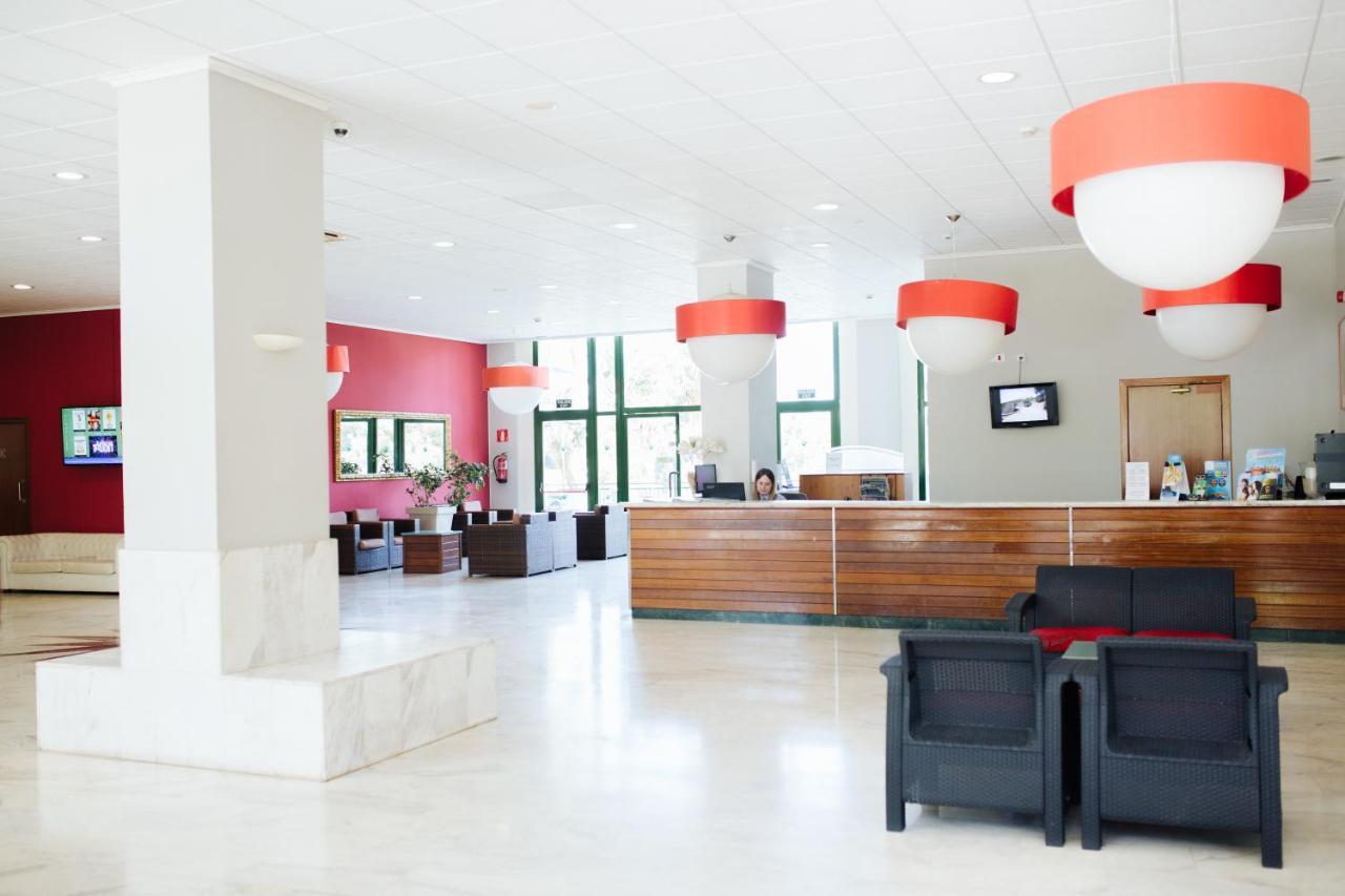 Festival Village Apartments Салоу Экстерьер фото