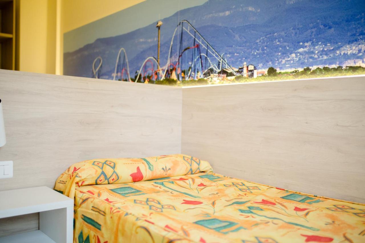 Festival Village Apartments Салоу Экстерьер фото